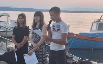 Naši učenici na manifestaciji paljenja Ivanjskog krijesa – čuvari zavičajne riječi i tradicije